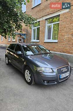 Хэтчбек Audi A3 2005 в 