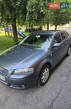 Хэтчбек Audi A3 2005 в 