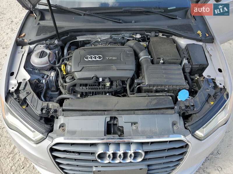 Седан Audi A3 2015 в Львове