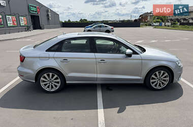 Седан Audi A3 2015 в Киеве