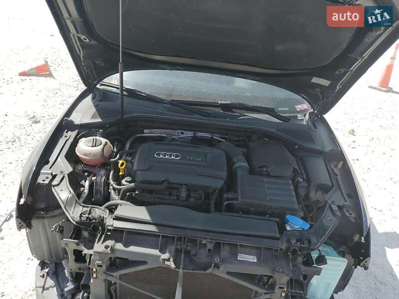 Кабриолет Audi A3 2016 в Львове