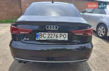 Седан Audi A3 2016 в 