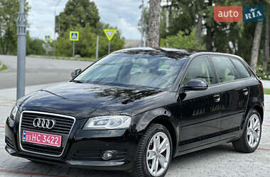 Хэтчбек Audi A3 2009 в 