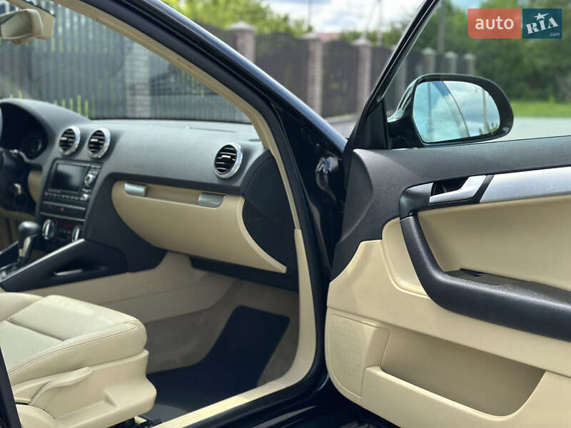 Хэтчбек Audi A3 2009 в Староконстантинове