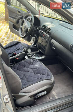 Хэтчбек Audi A3 2000 в 