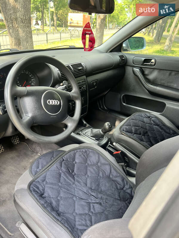 Хэтчбек Audi A3 2000 в Харькове