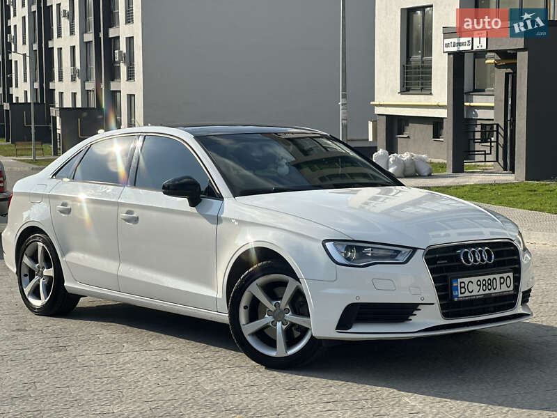 Седан Audi A3 2015 в Яворові