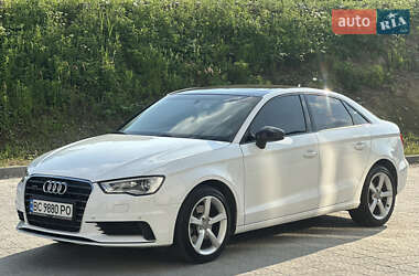 Седан Audi A3 2015 в Яворове