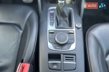 Седан Audi A3 2015 в Яворові