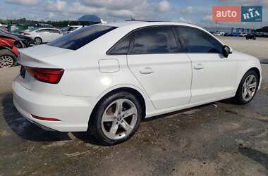 Седан Audi A3 2016 в 