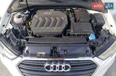 Седан Audi A3 2016 в 