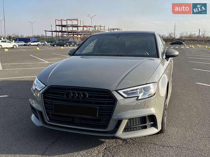 Седан Audi A3 2020 в Киеве