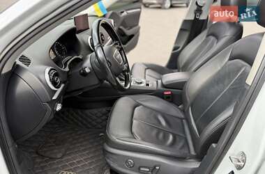 Седан Audi A3 2016 в 