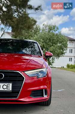 Седан Audi A3 2016 в 