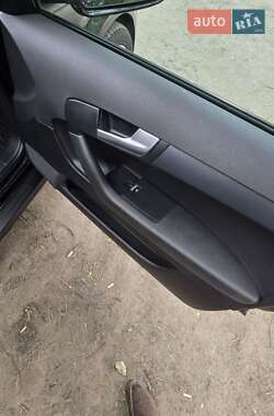 Хэтчбек Audi A3 2011 в 
