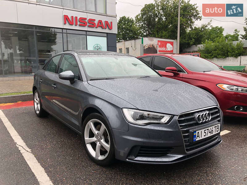Седан Audi A3 2016 в 