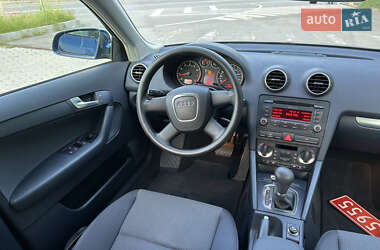 Хэтчбек Audi A3 2007 в 