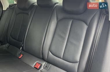 Седан Audi A3 2016 в 