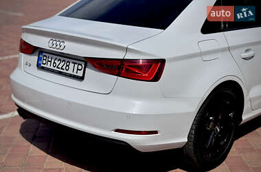 Седан Audi A3 2015 в 