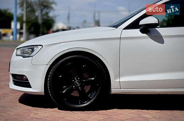 Седан Audi A3 2015 в 