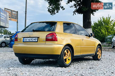 Хэтчбек Audi A3 1997 в 