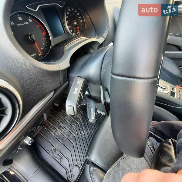 Седан Audi A3 2020 в Киеве
