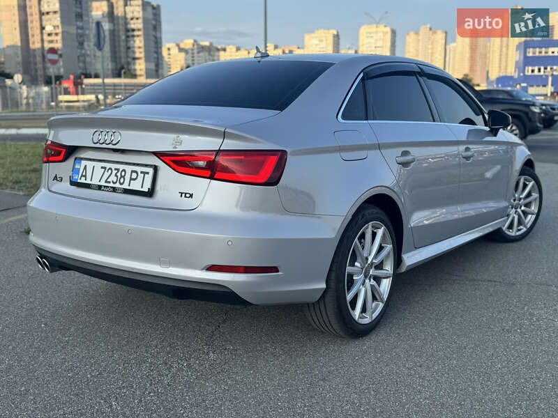 Седан Audi A3 2014 в Киеве