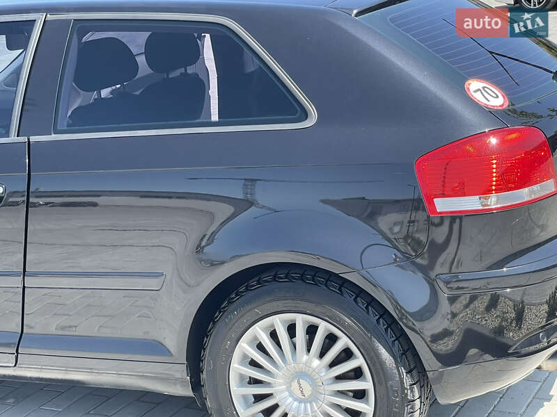 Хэтчбек Audi A3 2003 в Ужгороде