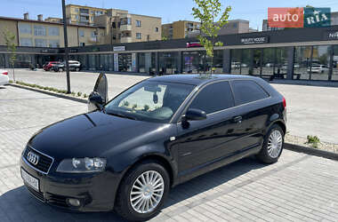 Хэтчбек Audi A3 2003 в Ужгороде