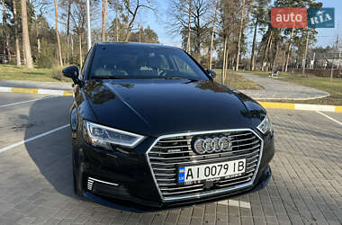 Хэтчбек Audi A3 2017 в 