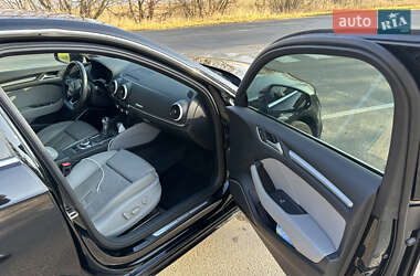 Хэтчбек Audi A3 2017 в 