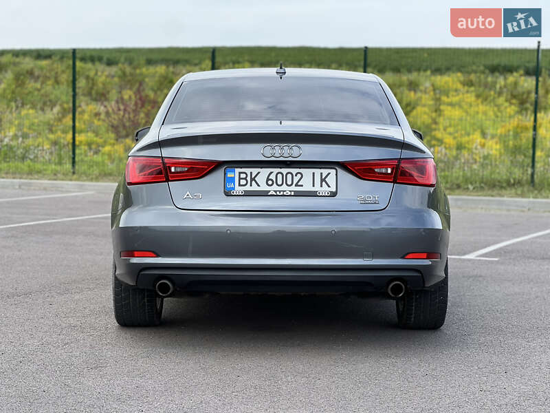 Седан Audi A3 2015 в Ровно