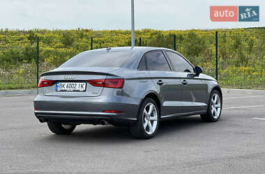 Седан Audi A3 2015 в 