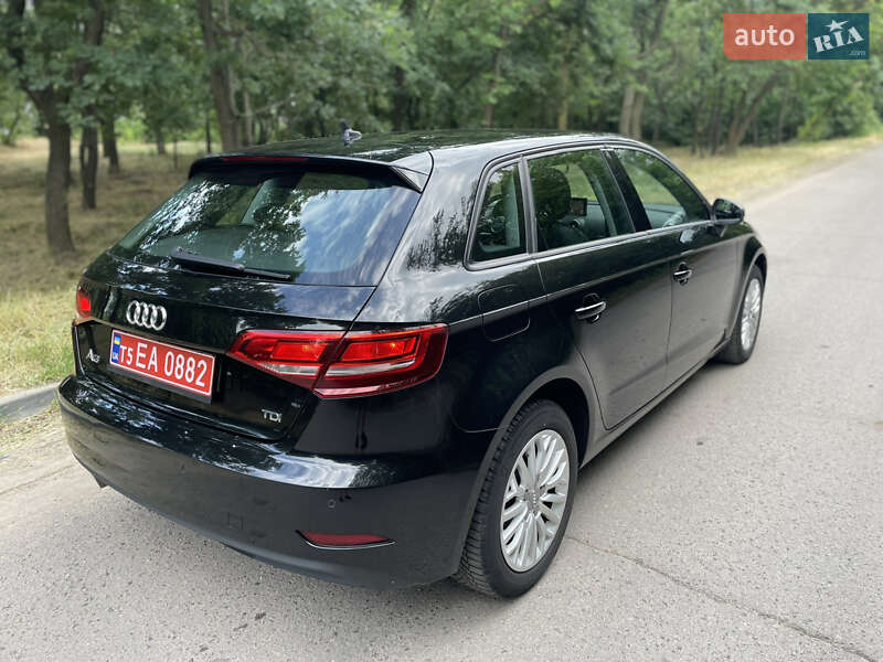 Хэтчбек Audi A3 2017 в Черкассах
