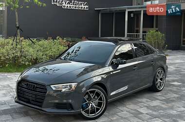 Седан Audi A3 2017 в Киеве
