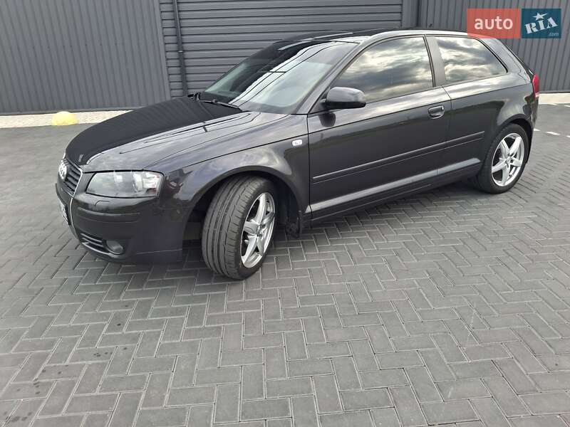 Хетчбек Audi A3 2004 в Кропивницькому