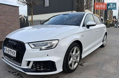 Седан Audi A3 2015 в Киеве
