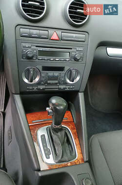 Хэтчбек Audi A3 2005 в 