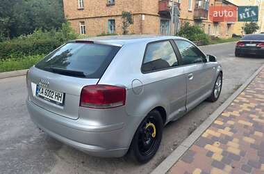 Хэтчбек Audi A3 2005 в 