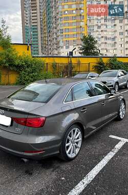 Седан Audi A3 2016 в 