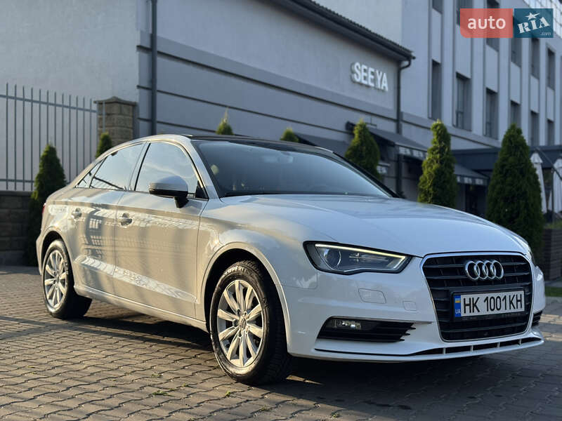 Седан Audi A3 2015 в 