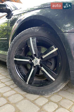 Хэтчбек Audi A3 2004 в 