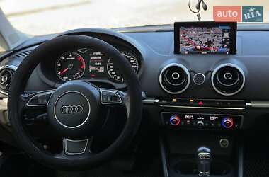 Хэтчбек Audi A3 2016 в 