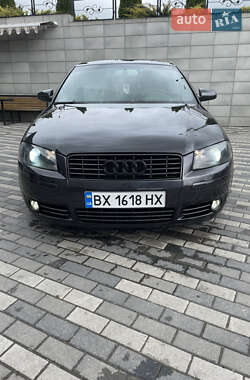 Хетчбек Audi A3 2004 в 