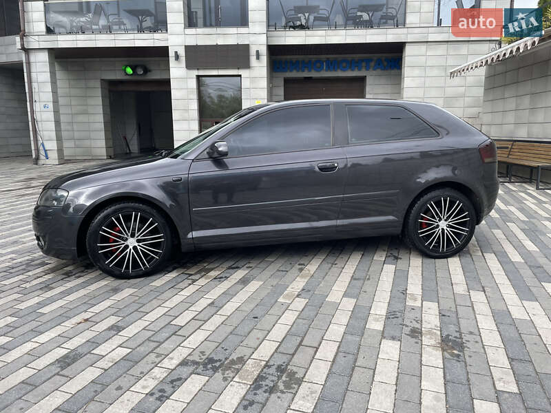 Хетчбек Audi A3 2004 в Красилові