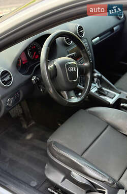 Хэтчбек Audi A3 2006 в 