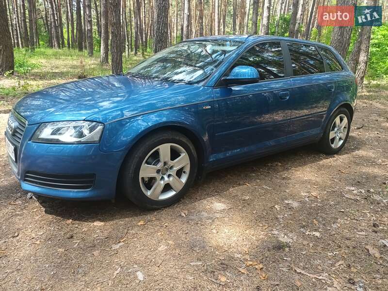 Хэтчбек Audi A3 2010 в Гадяче