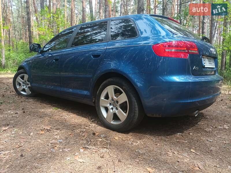 Хэтчбек Audi A3 2010 в Гадяче