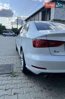 Седан Audi A3 2014 в 