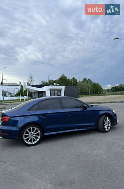 Седан Audi A3 2015 в 